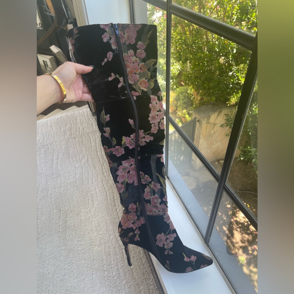 Neiman Marcus floral black boots Size 8